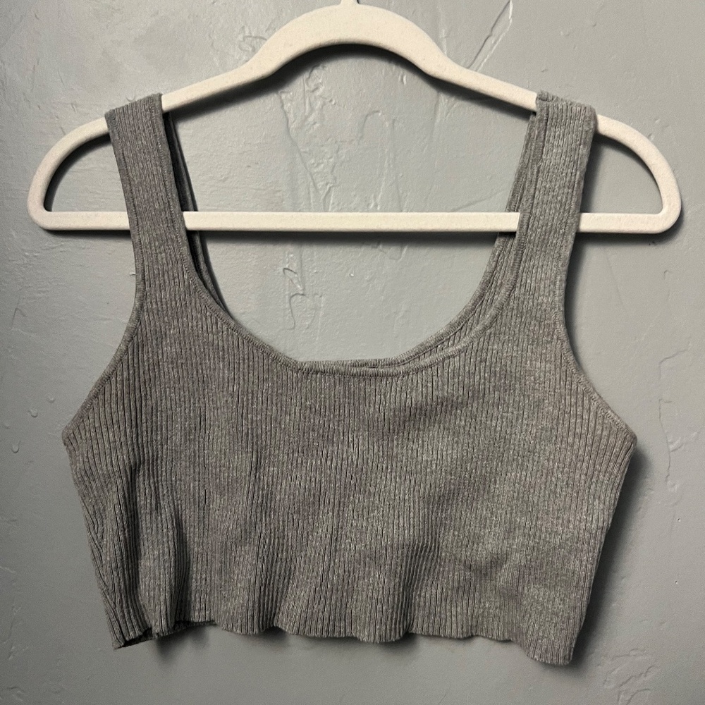 Grey Cropped Tank-Top